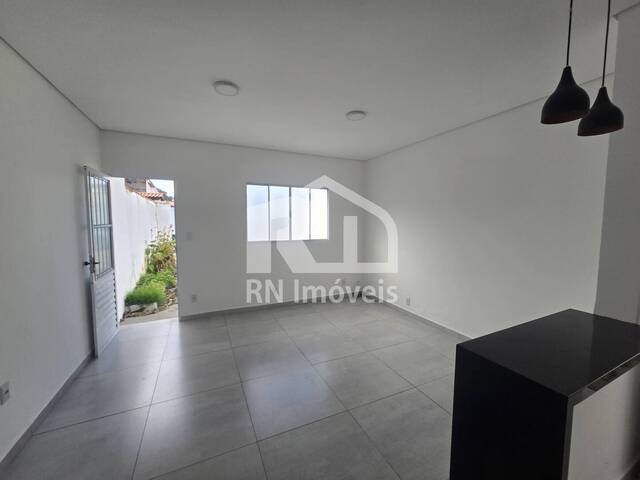 #3421 - Casa para Venda em Caraguatatuba - SP