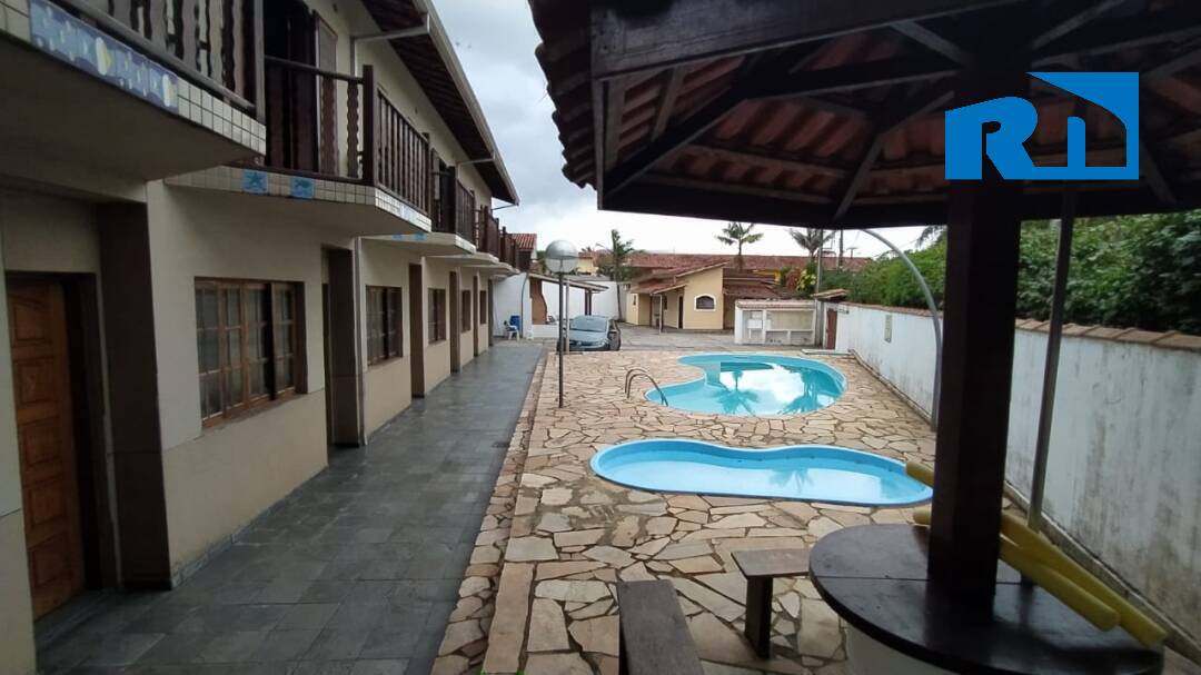 Condomínio a venda com 07 casas, ótimo para gerar renda em caraguatatuba!