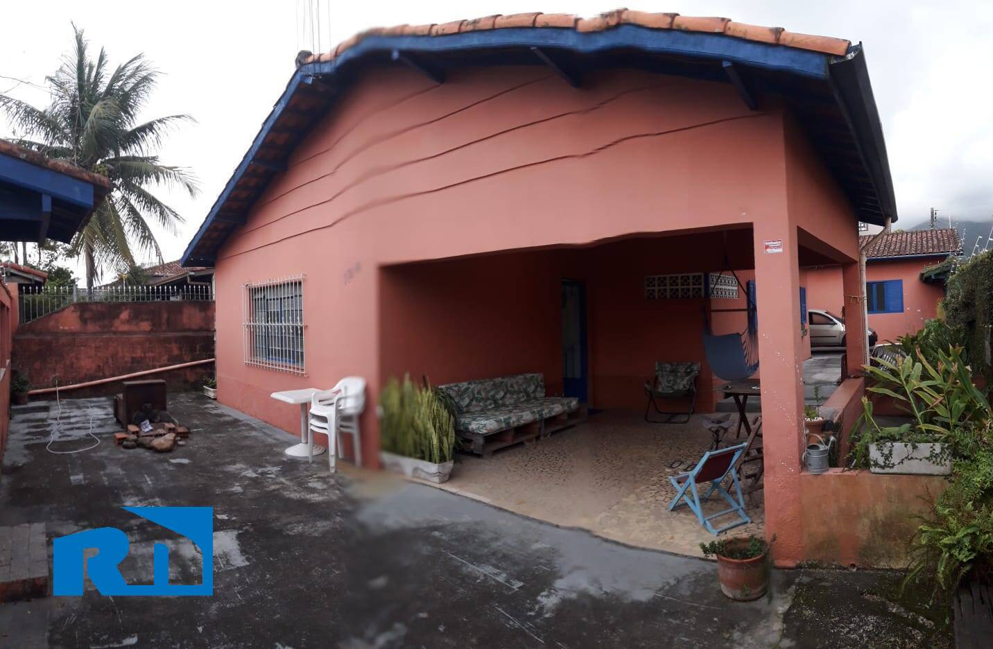 VENDE-SE | CASA NO BAIRRO INDAIÁ | CARAGUATATUBA.