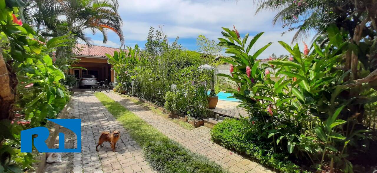 VENDE-SE | CASA NO BAIRRO PORTO NOVO.