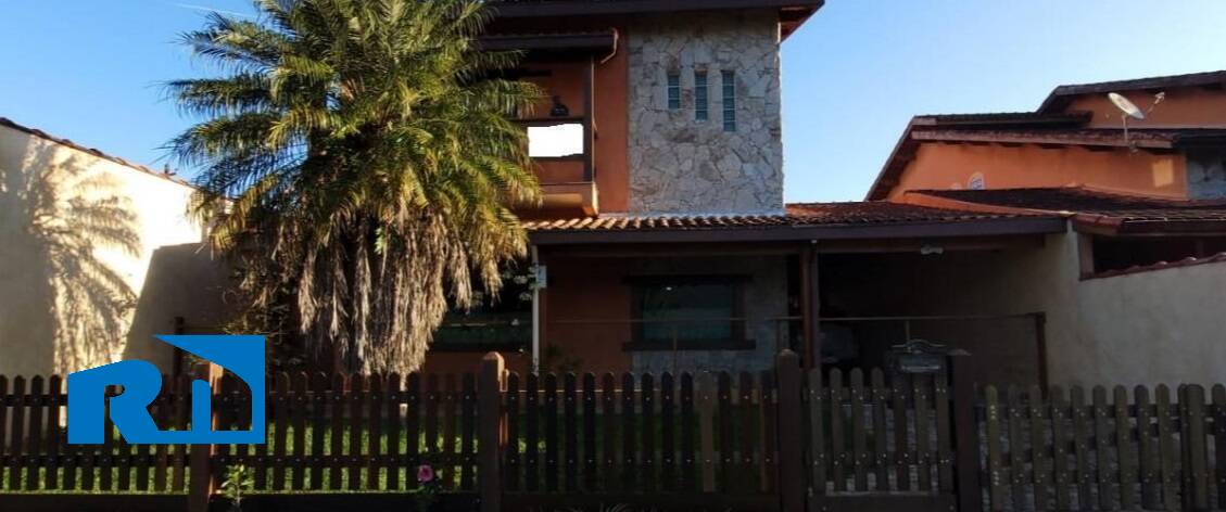 VENDE-SE | SOBRADO | PONTAL SANTA MARINA.