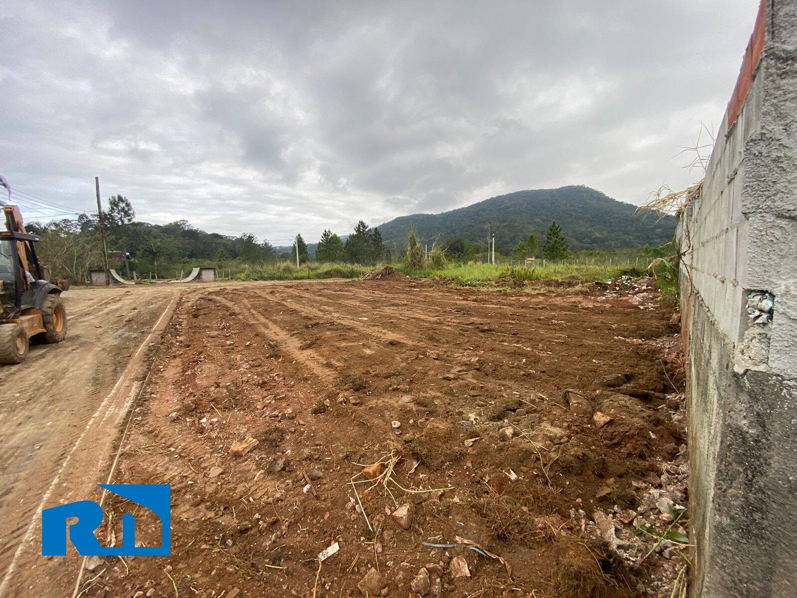 VENDE-SE | TERRENO | CAPRICÓRNIO.