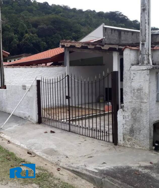 VENDE-SE | CASA EM CONDOMÍNIO FECHADO | MASSAGUAÇU.