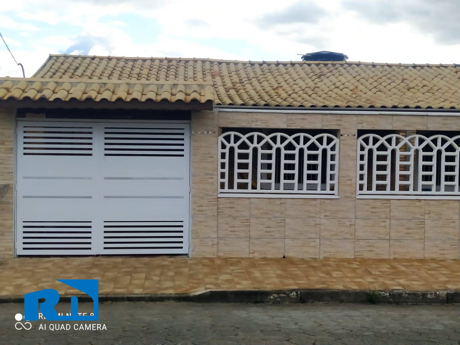 VENDE-SE | DUAS CASAS NO MESMO TERRENO | MORRO DO ALGODÃO.