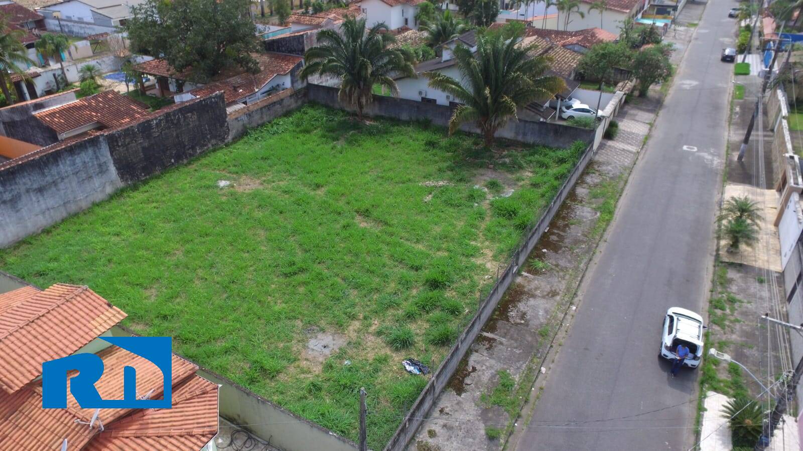 TERRENO COM 1080m² PERTO DA PRAIA EM CARAGUATATUBA