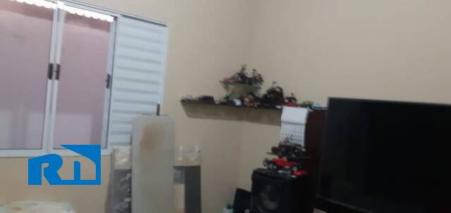 Casa à venda com 2 quartos, 90m² - Foto 8