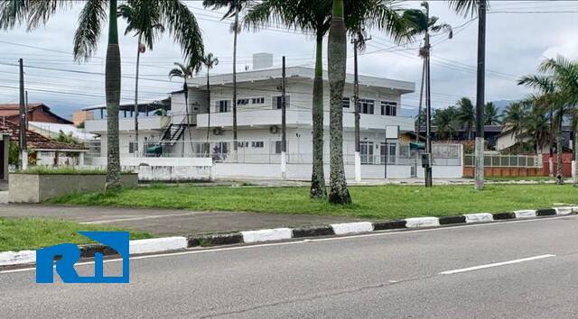 PRÉDIO COMERCIAL | FRENTE MAR | PRAIA DAS PALMEIRAS.