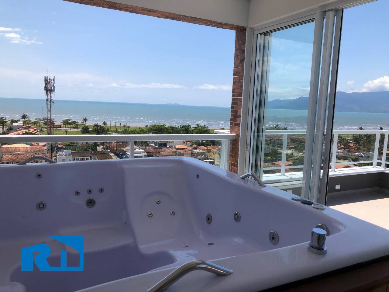 VENDE-SE | COBERTURA | EDIFÍCIO EVORA | JARDIM BRITÂNIA.