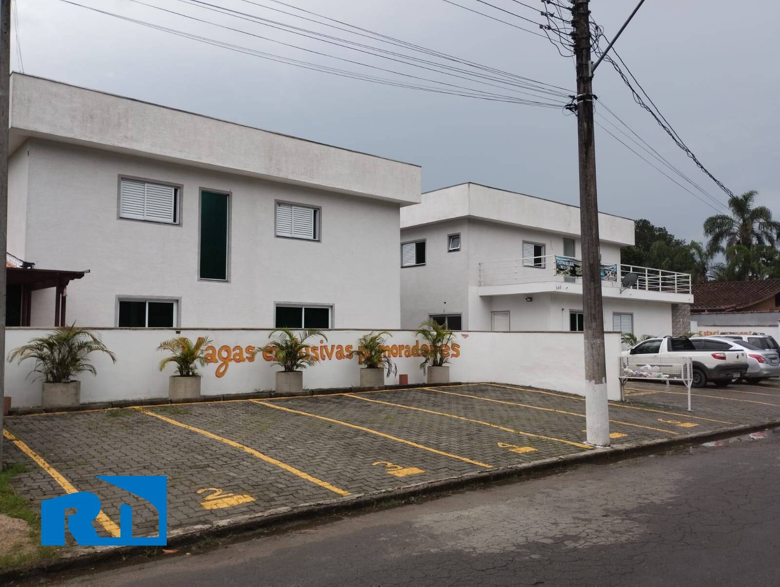 VENDE-SE |SOBRADO EM CONDOMÍNIO FECHADO | TABATINGA.