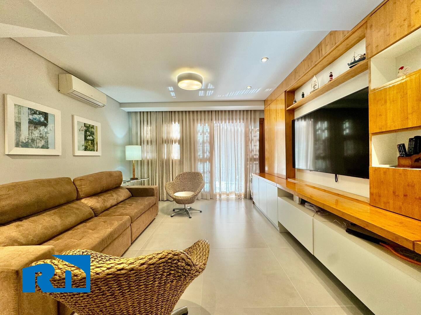 Condominio em Caraguatatuba a venda com 02 Vagas Náuticas!