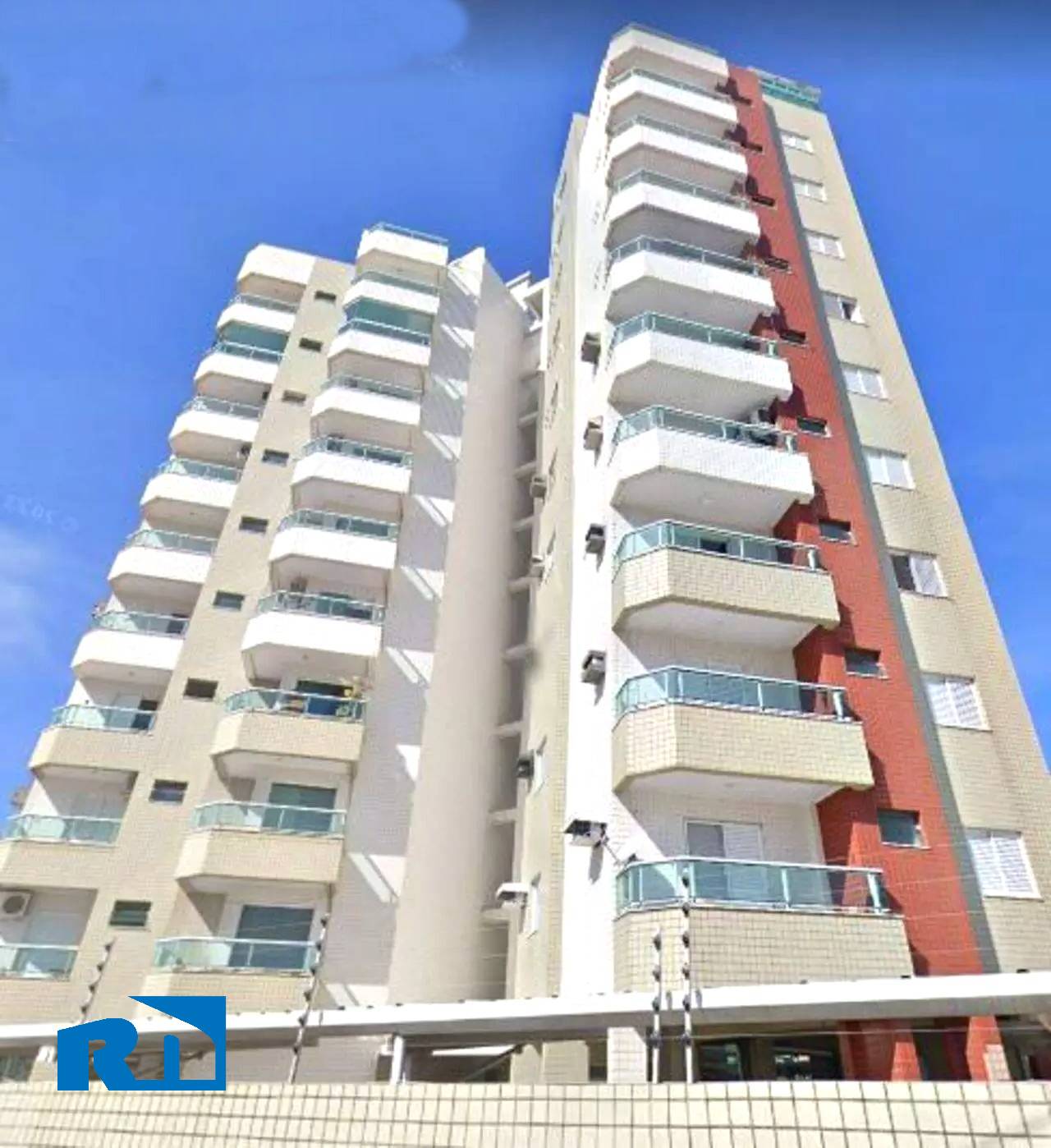 Apartamento tipo cobertura na orla de Caraguatatuba