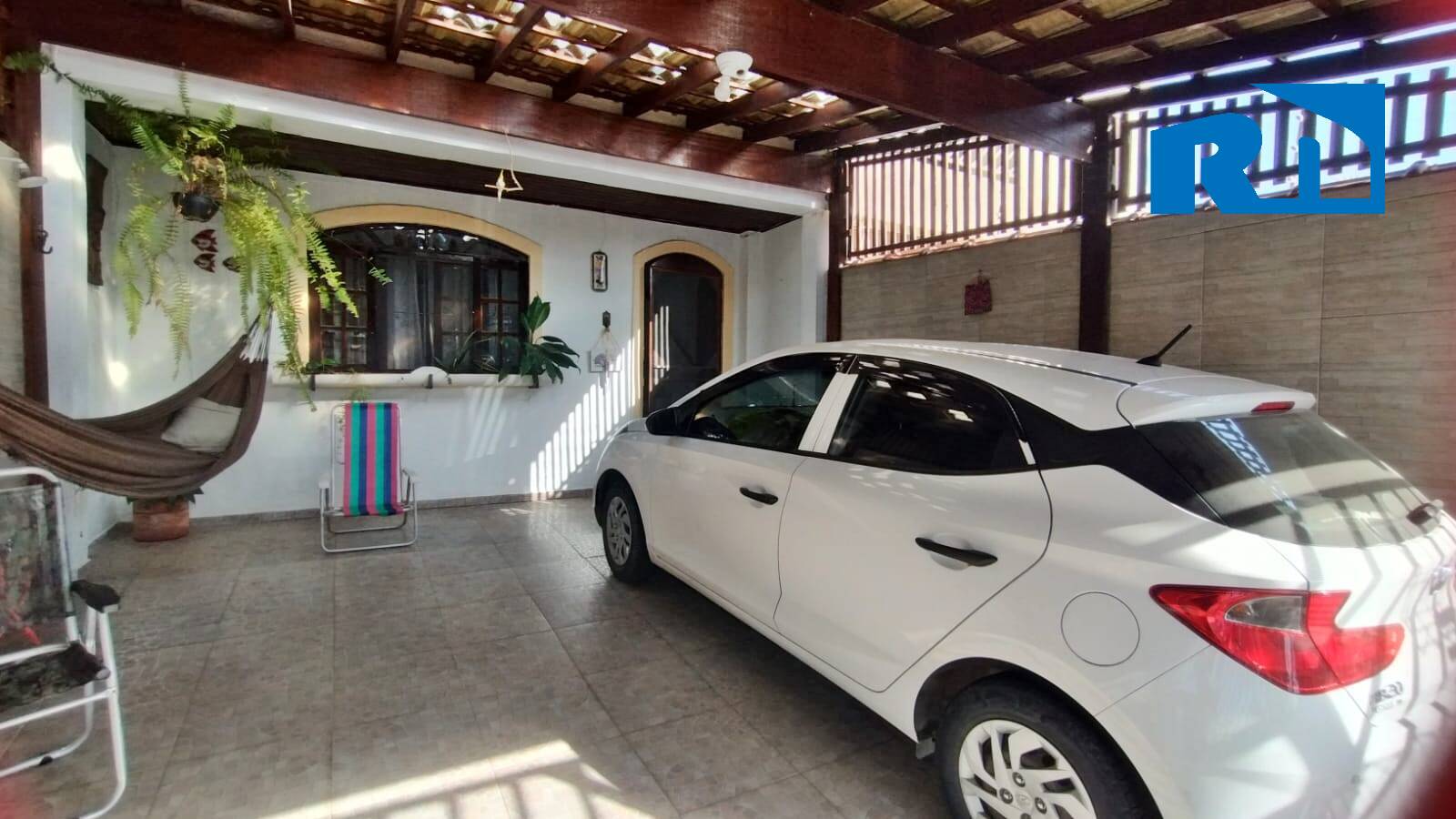 Sobrado à Venda -Caraguatatuba Localização Privilegiada Próxima às Praias