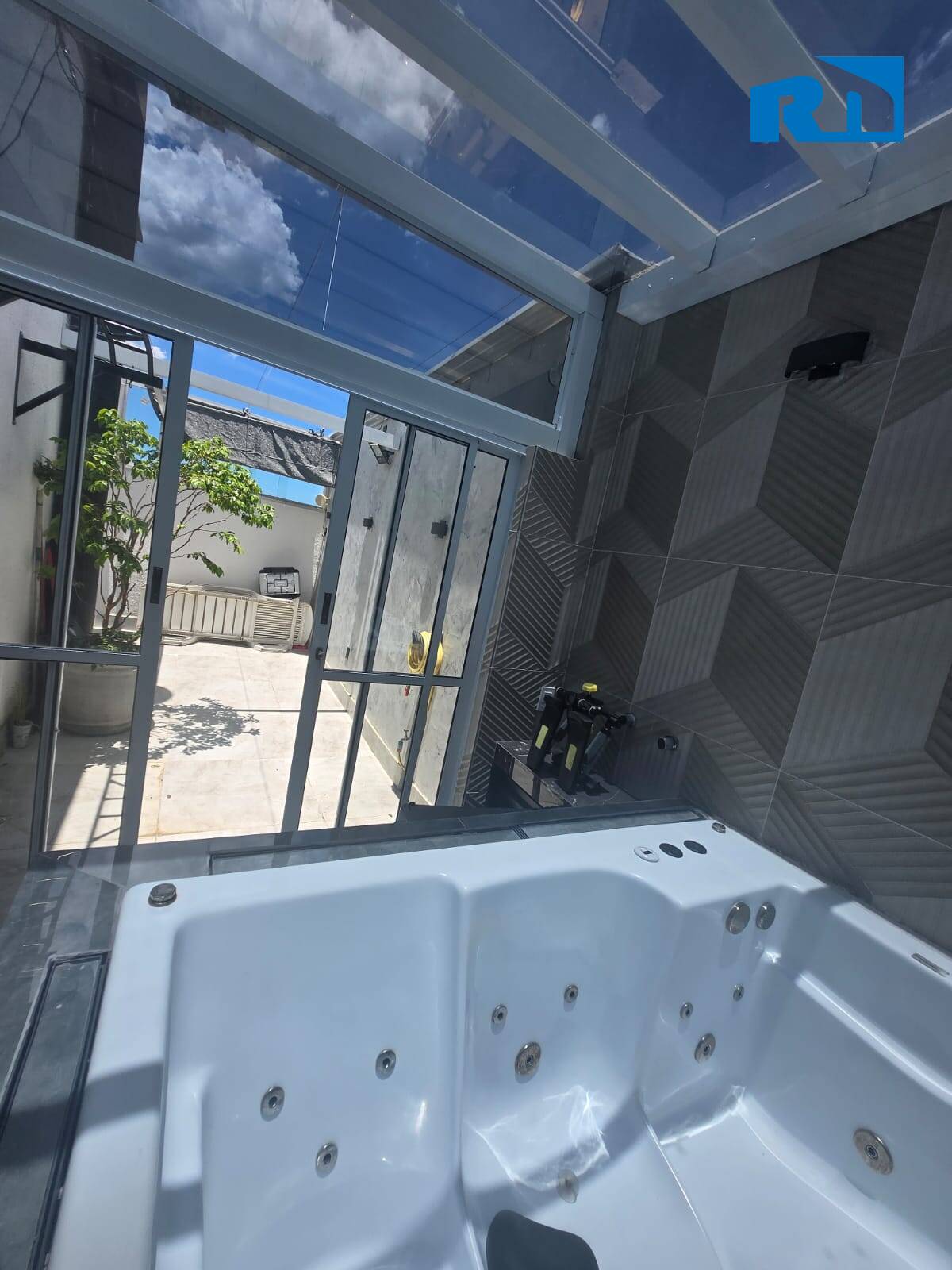 Casa à venda com 2 quartos, 104m² - Foto 12
