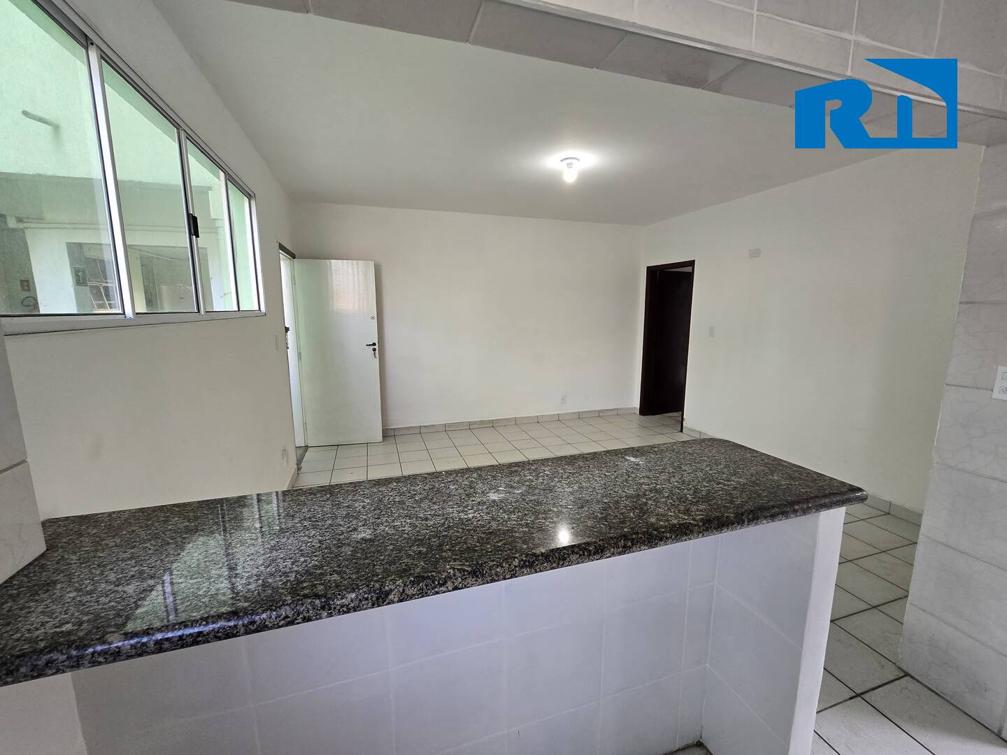 Apartamento à venda com 2 quartos, 90m² - Foto 5
