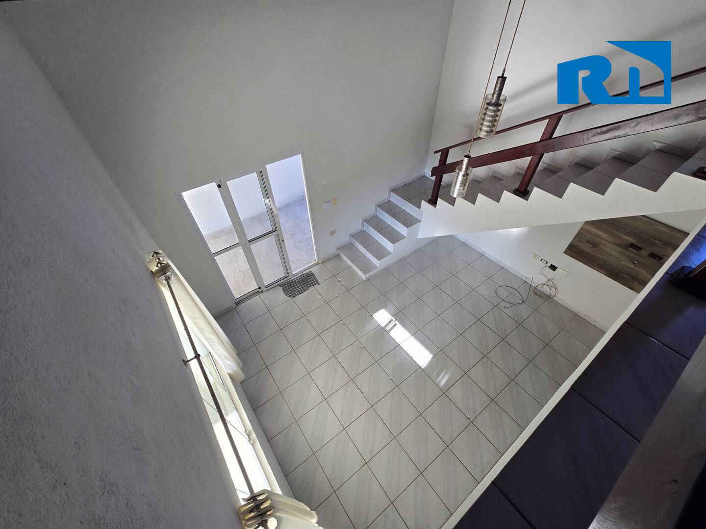Casa à venda com 1 quarto, 350m² - Foto 4