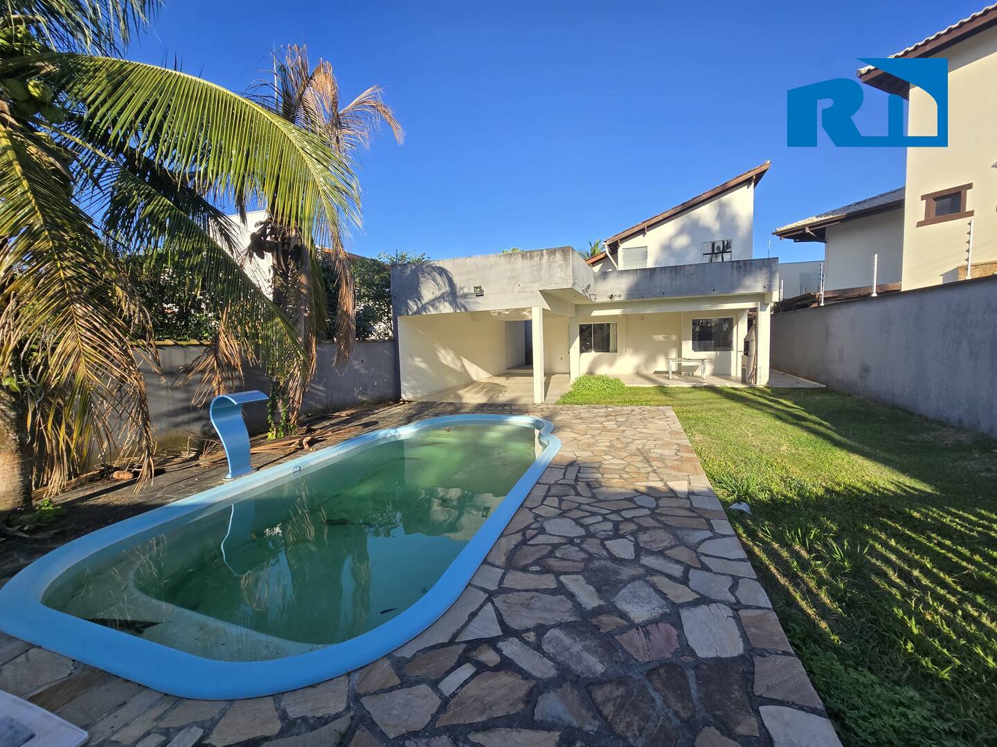 Casa à venda com 1 quarto, 350m² - Foto 2