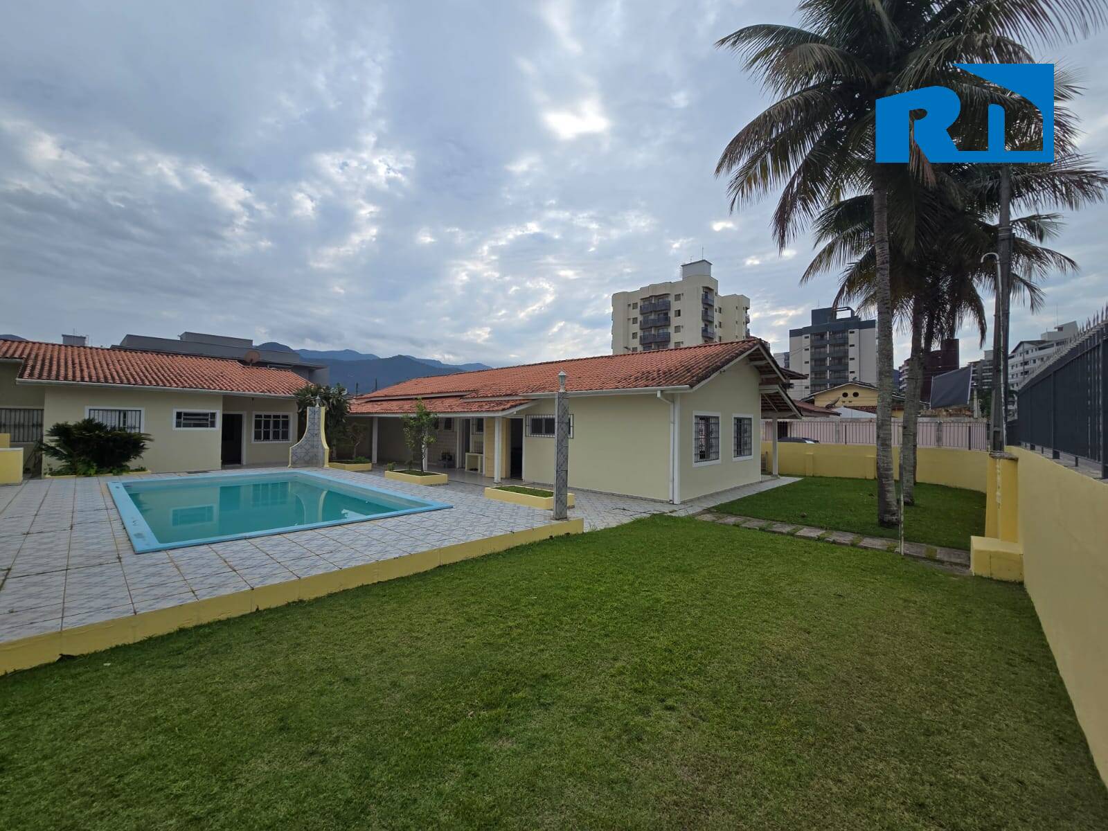 Sua casa ideal na Praia Martim de Sá em Caraguatatuba