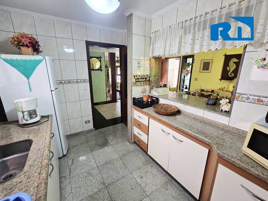 Casa à venda com 3 quartos, 179m² - Foto 12