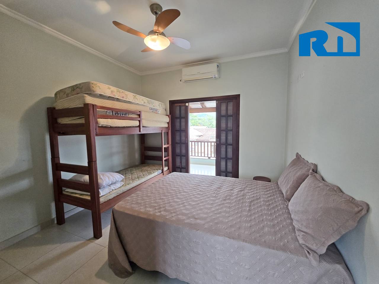 Casa, 3 quartos, 236 m² - Foto 15