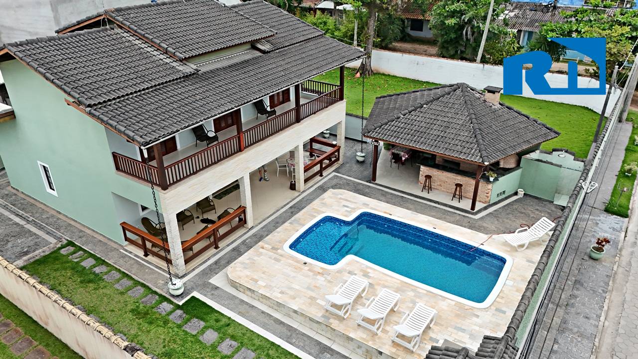 Casa, 3 quartos, 236 m² - Foto 1