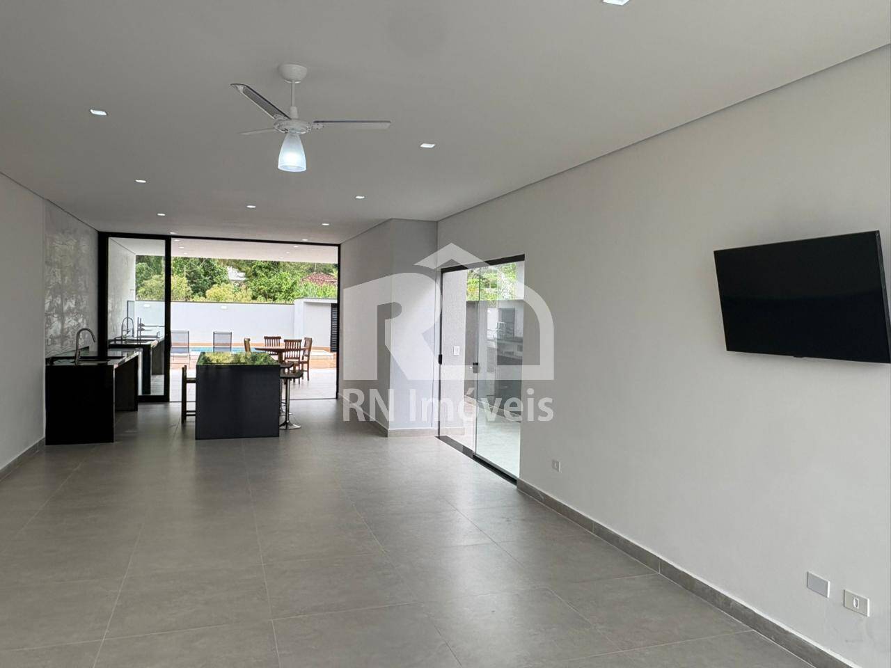 Casa, 3 quartos, 225 m² - Foto 2
