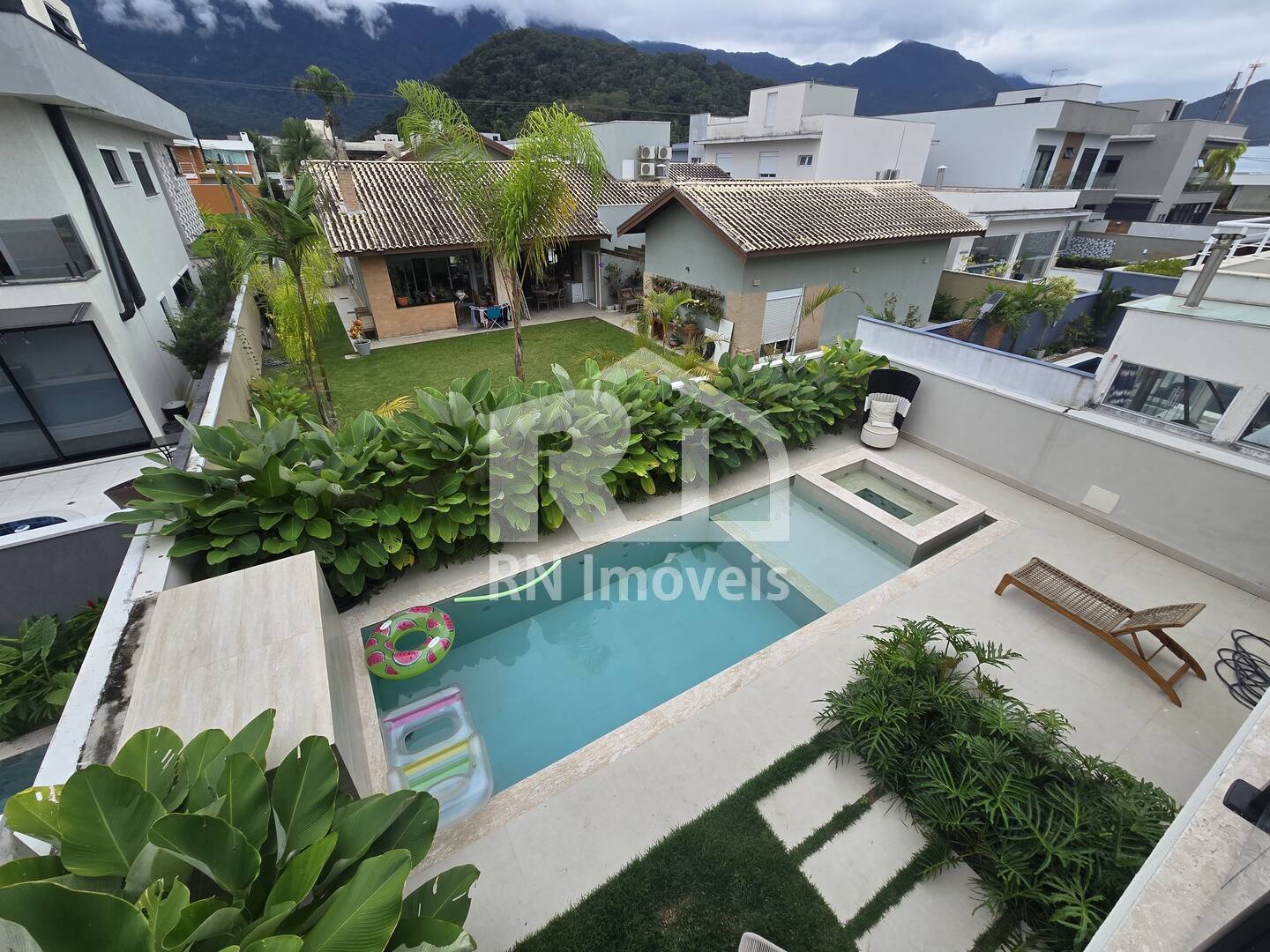 Casa, 5 quartos, 340 m² - Foto 32