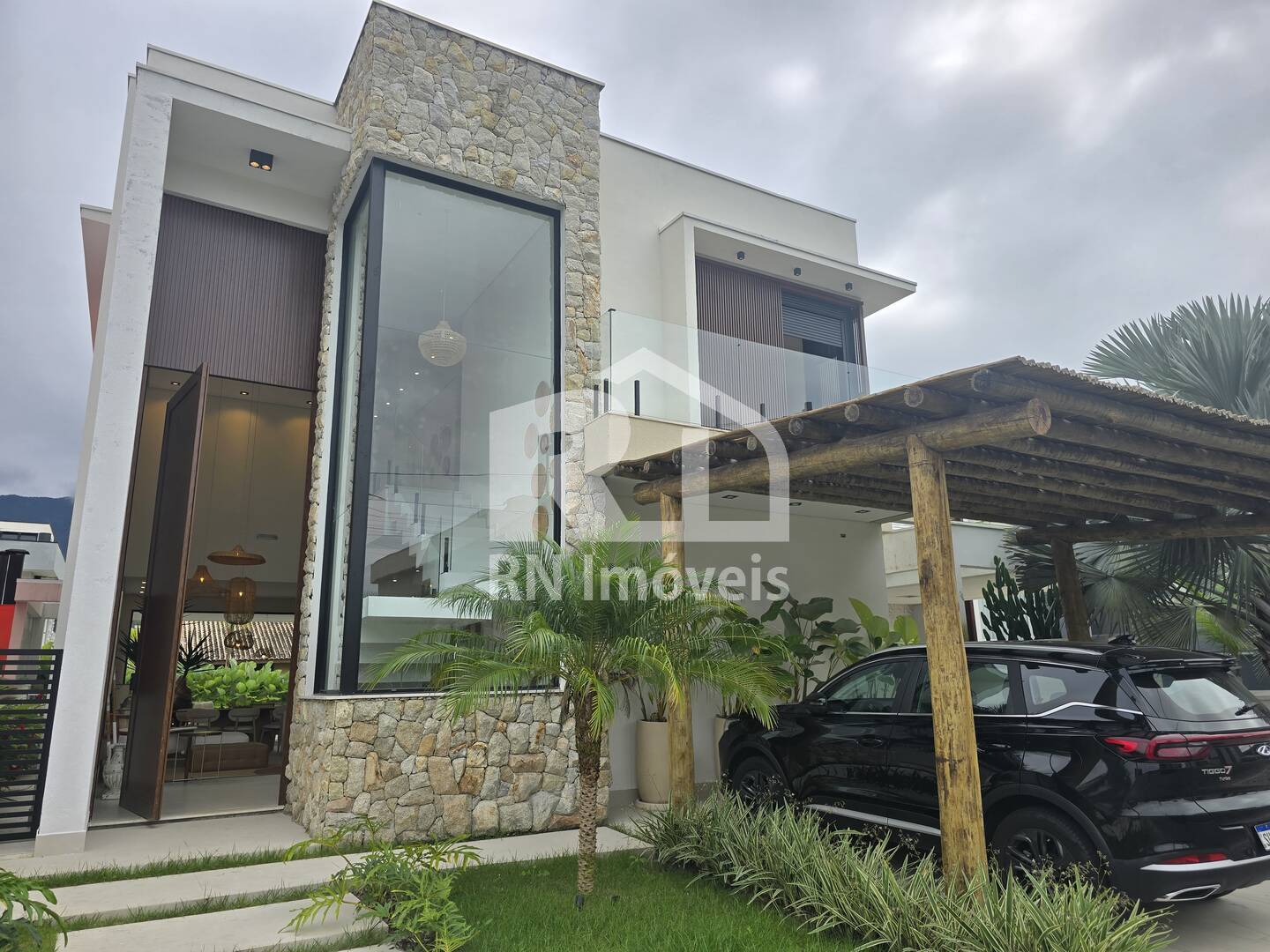 Casa, 5 quartos, 340 m² - Foto 1